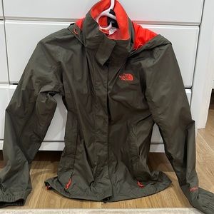 XS North Face wind breaker